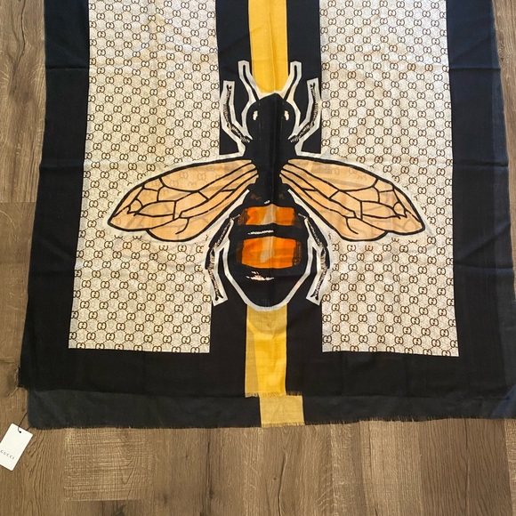 Gucci Accessories - Rare Gucci Bee Shawl - NWT - Box included